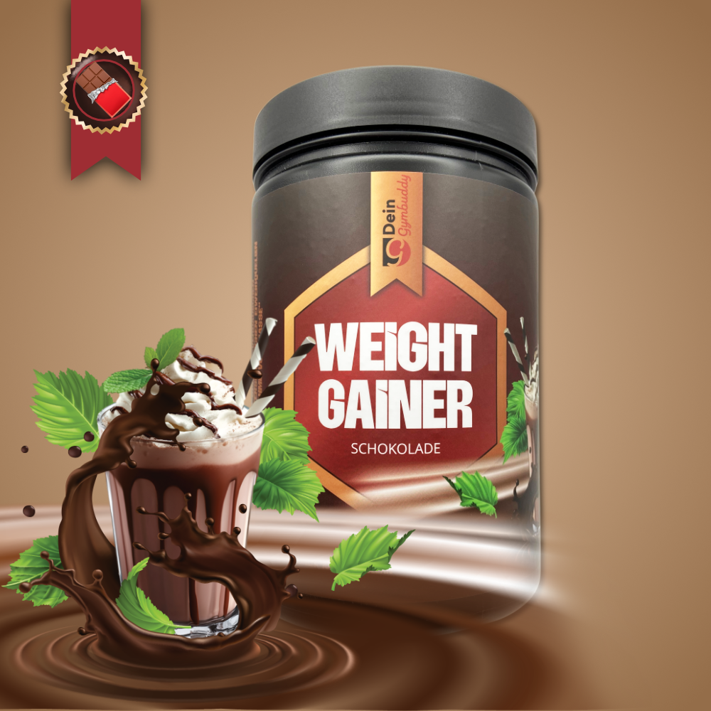 Schokoladengeschmack Weight Gainer in einem Behälter, umgeben von Schokoladendrink und Minzblättern.